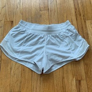 Lululemon 2.5 Hottie Hot Short